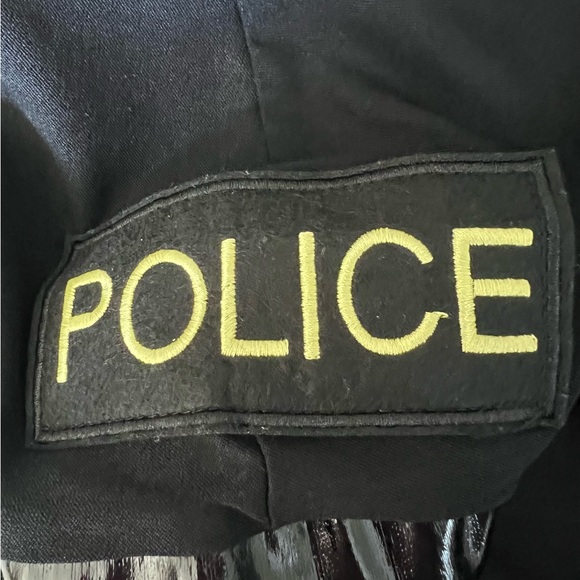 Spirit Women’s Dirty Cop Officer Anita Bribe Police Halloween Costume Small 2-6 - Picture 12 of 15